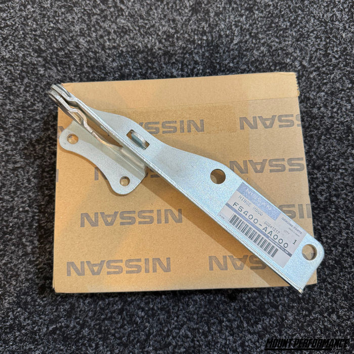 NISSAN R34 GTT RH BONNET HINGE