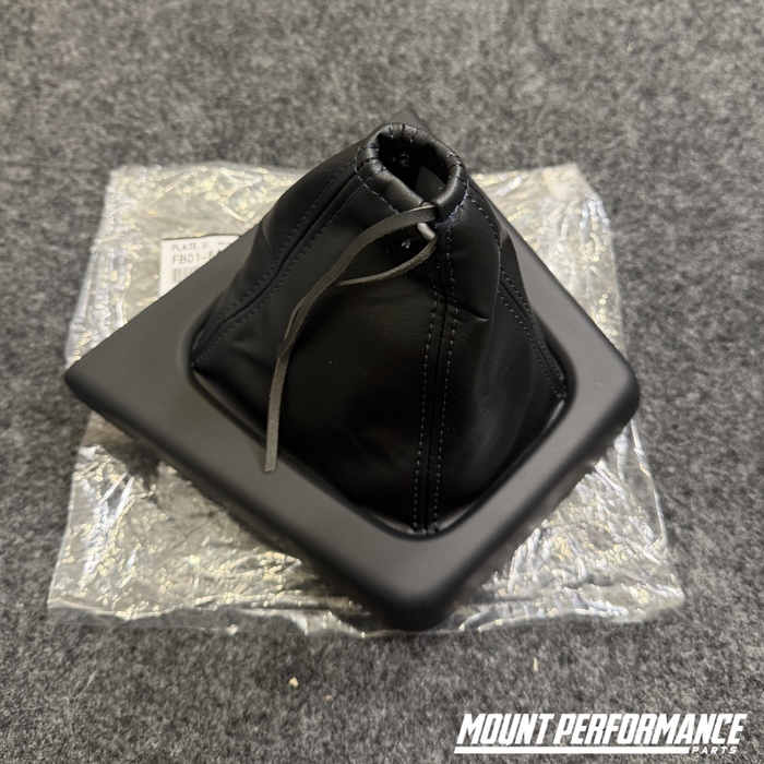 GENUINE MAZDA FC RX7 SHIFTER BOOT/SURRROUND
