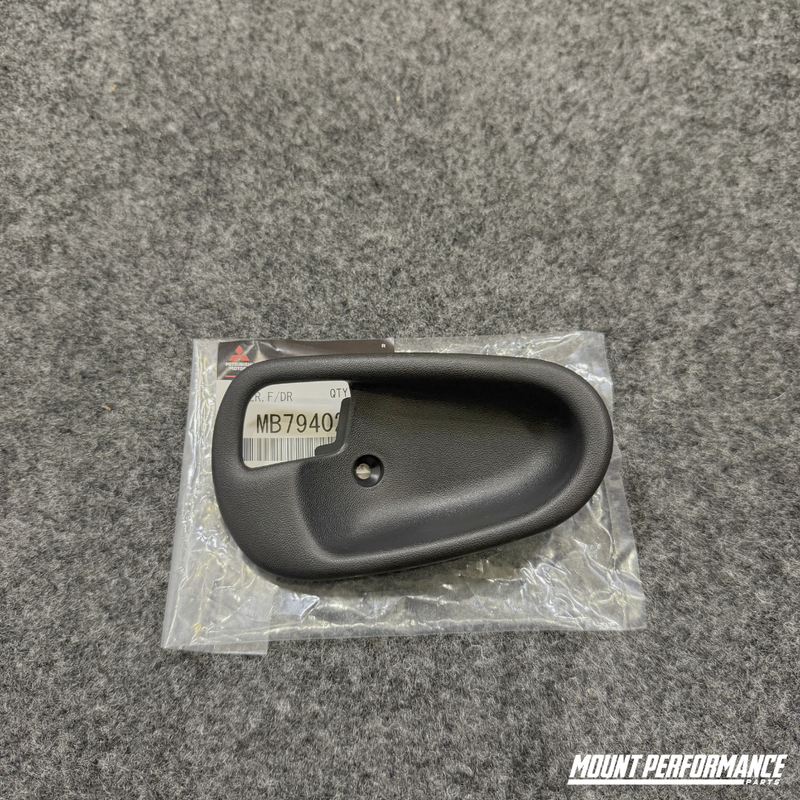 GENUINE MITSUBISHI LANCER EVO 1-2-3 RH INTERIOR DOOR HANDLE COVER