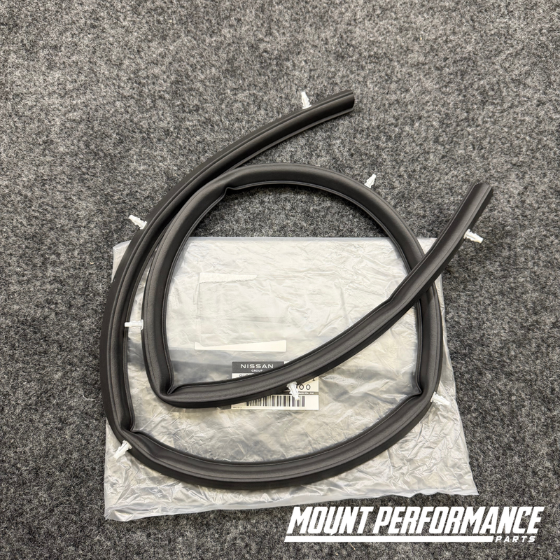GENUINE NISSAN R32 GTST / GTR  BOONET COWL SEAL