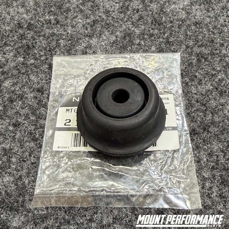 GENUINE NISSAN R34/R33/R32 LOWER RADIATOR BUSH